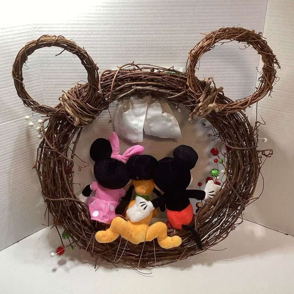 Mickey Minnie Pluto Christmas Wicker Wreath w/ Ears Holiday Door Xmas Decor